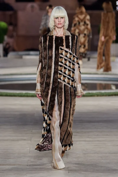 Look 22